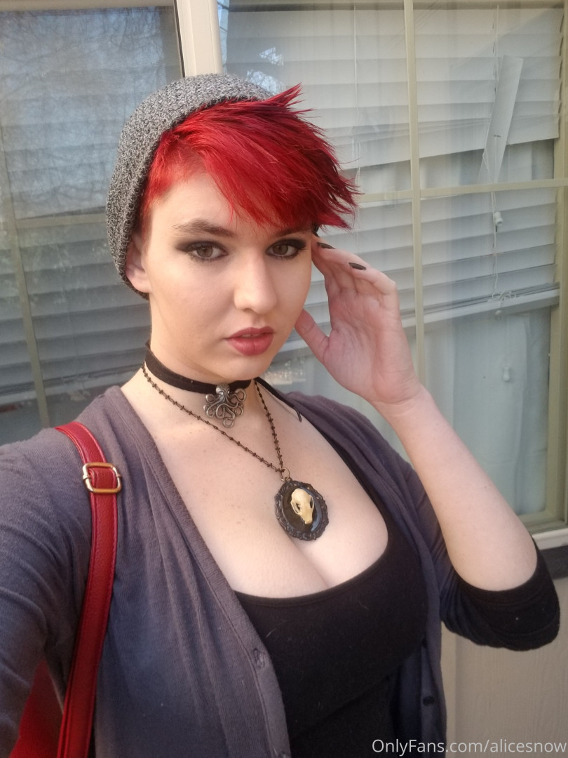 Photo by alicesnow published on October 16,2023 14:58:36 - BestThots