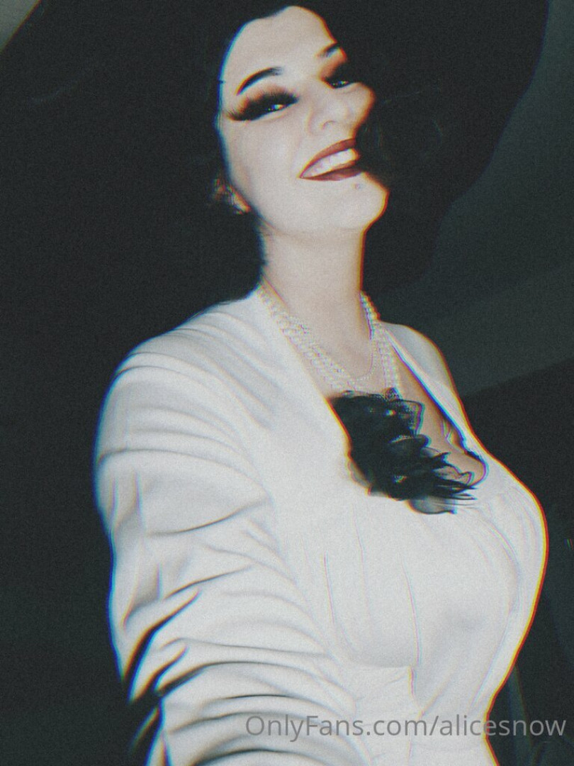 Photo by alicesnow published on October 16,2023 15:02:37 - BestThots