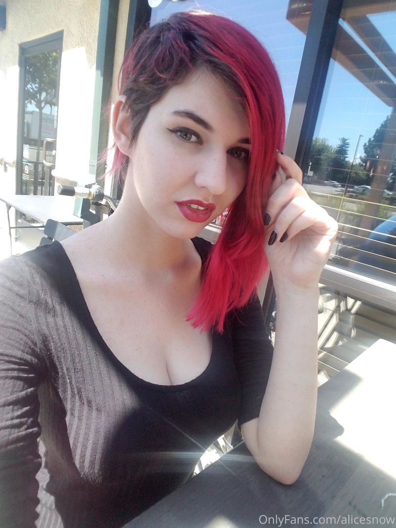 Photo by alicesnow published on October 16,2023 15:11:39 - BestThots