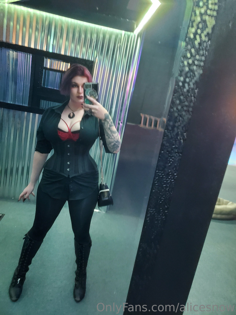 Photo by alicesnow published on October 16,2023 15:17:59 - BestThots