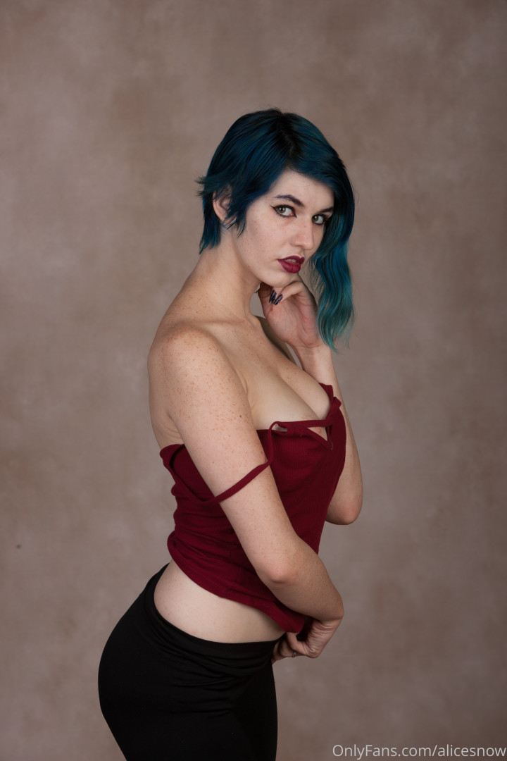 Photo by alicesnow published on October 16,2023 15:22:19 - BestThots