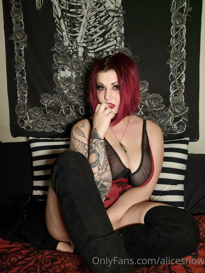 Photo by alicesnow published on October 16,2023 15:34:45 - BestThots