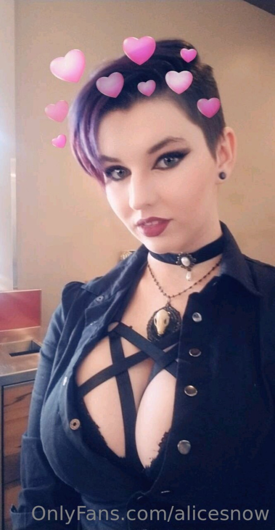 Photo by alicesnow published on October 16,2023 15:37:11 - BestThots