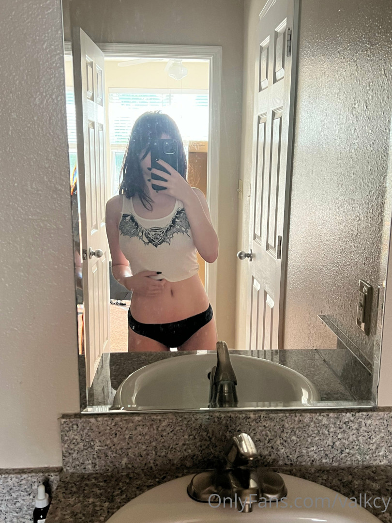 Photo by valkcy published on July 27,2023 17:19:49 - BestThots