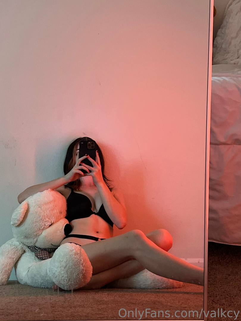 Photo by valkcy published on July 27,2023 17:23:47 - BestThots