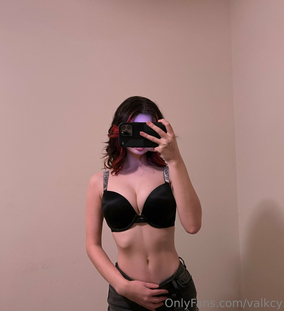 Photo by valkcy published on July 27,2023 17:37:19 - BestThots