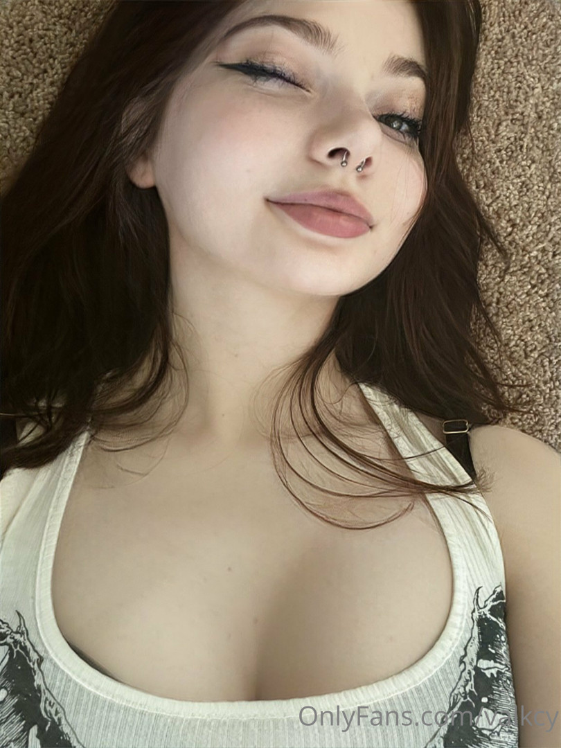 Photo by valkcy published on July 27,2023 17:43:55 - BestThots