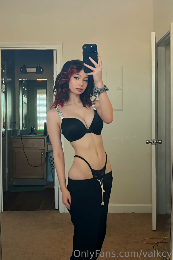 Photo by valkcy published on July 27,2023 17:45:51 - BestThots