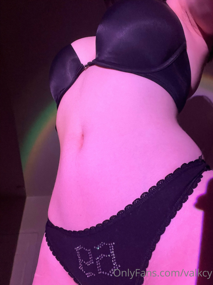 Photo by valkcy published on July 27,2023 17:48:15 - BestThots