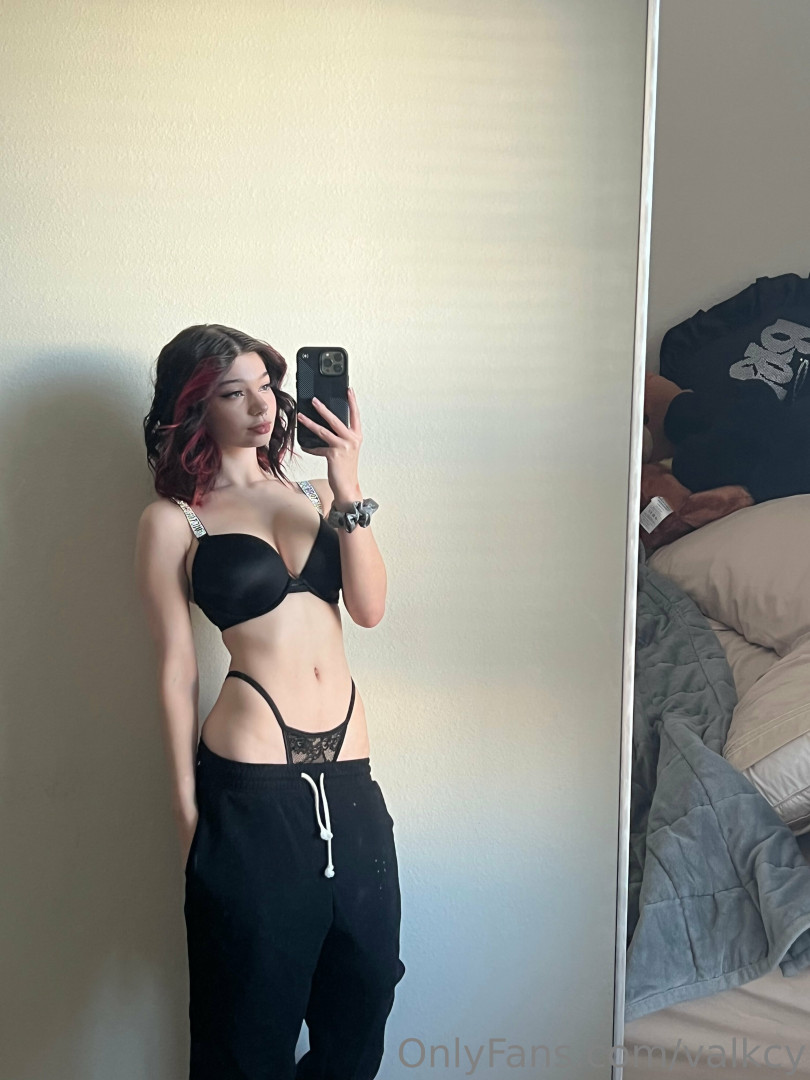 Photo by valkcy published on July 27,2023 17:52:50 - BestThots