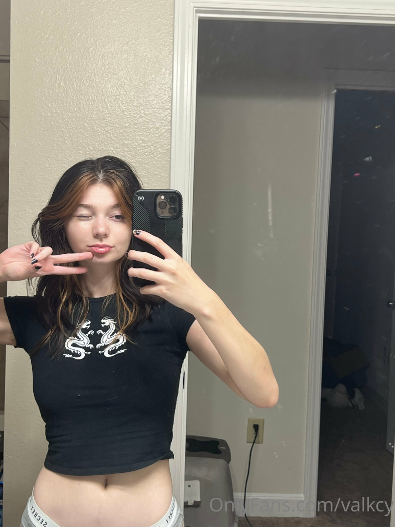Photo by valkcy published on July 27,2023 17:56:04 - BestThots