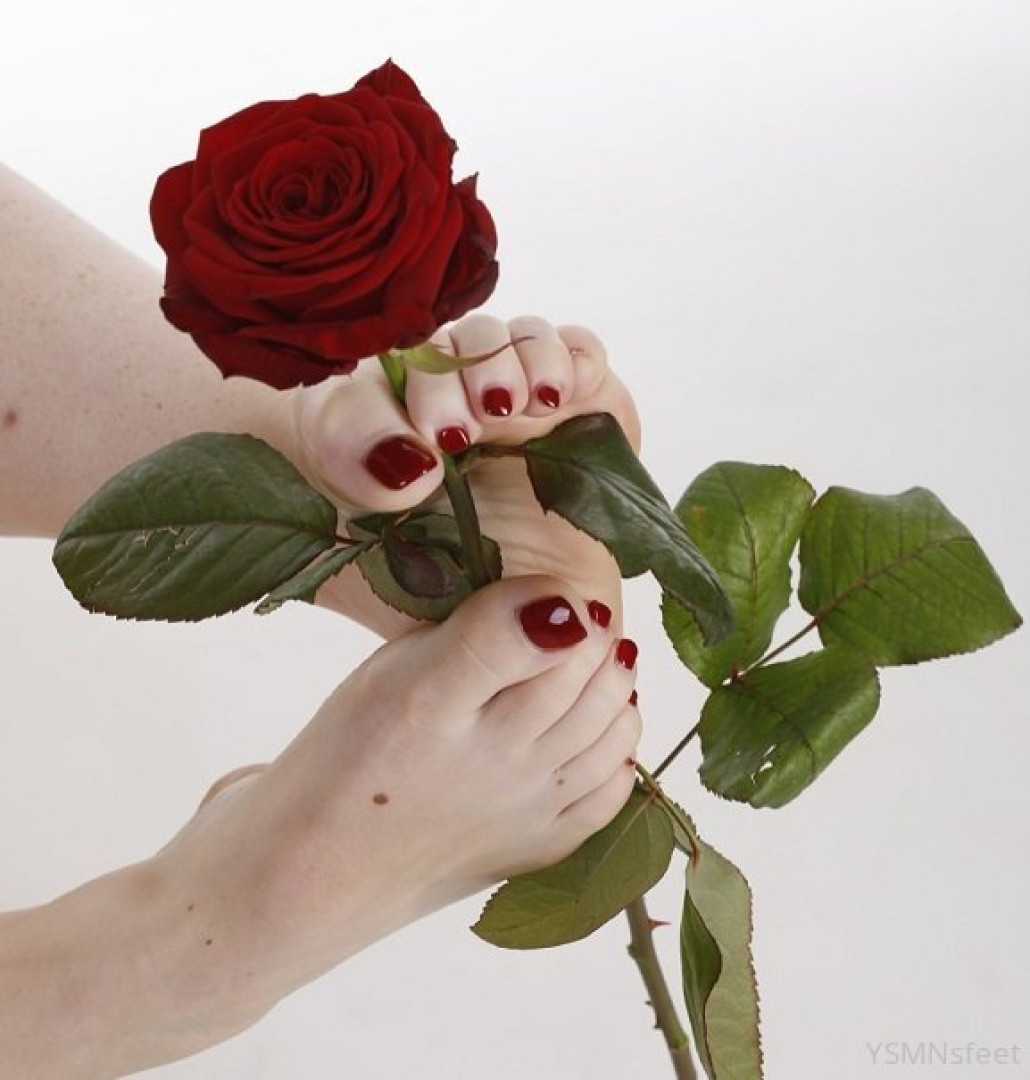 Photo by deliciousdutchfeet published on January 14,2024 23:17:01 - BestThots