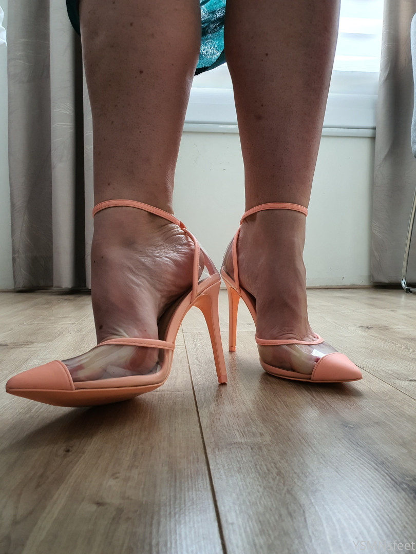 Photo by deliciousdutchfeet published on January 14,2024 23:17:22 - BestThots