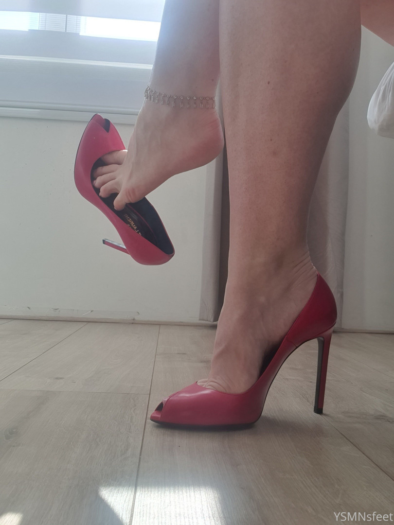 Photo by deliciousdutchfeet published on January 14,2024 23:17:33 - BestThots