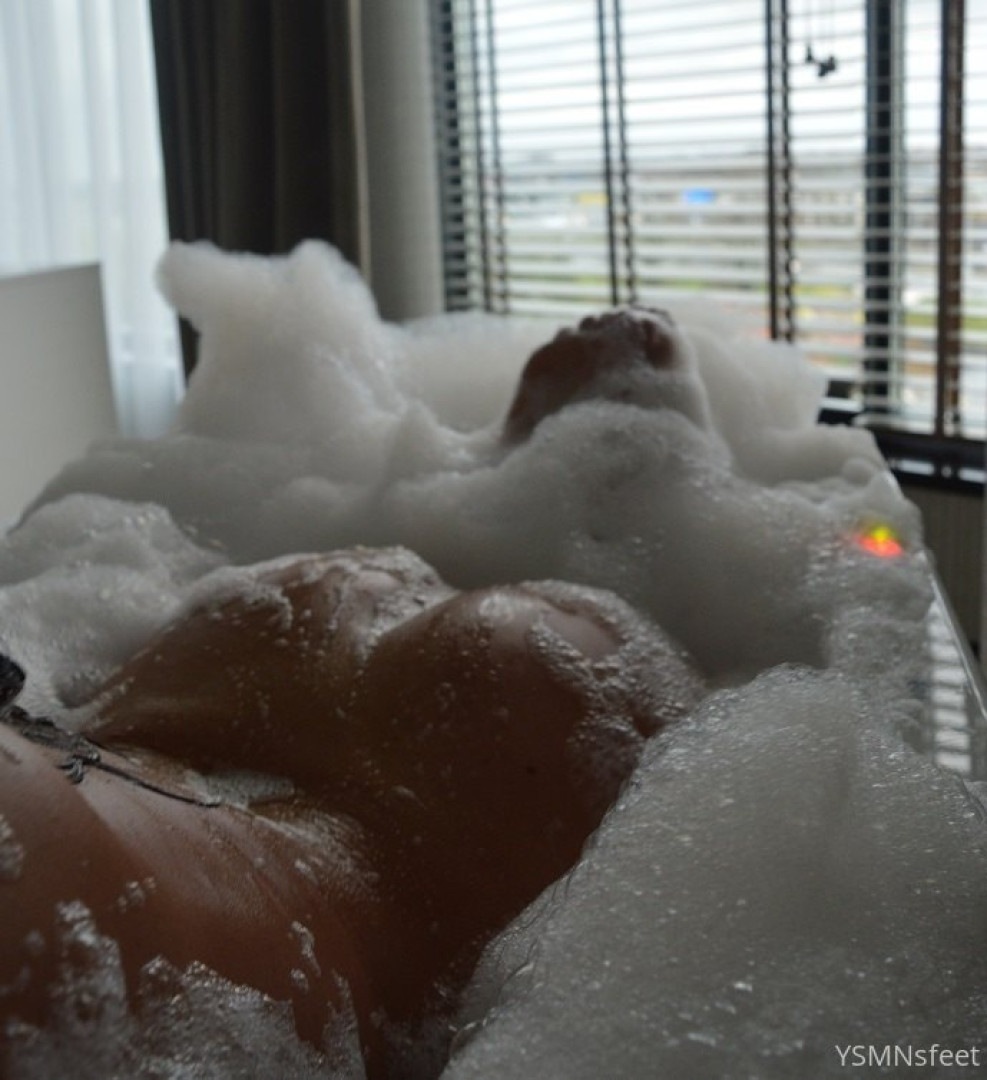 Photo by deliciousdutchfeet published on January 14,2024 23:18:00 - BestThots
