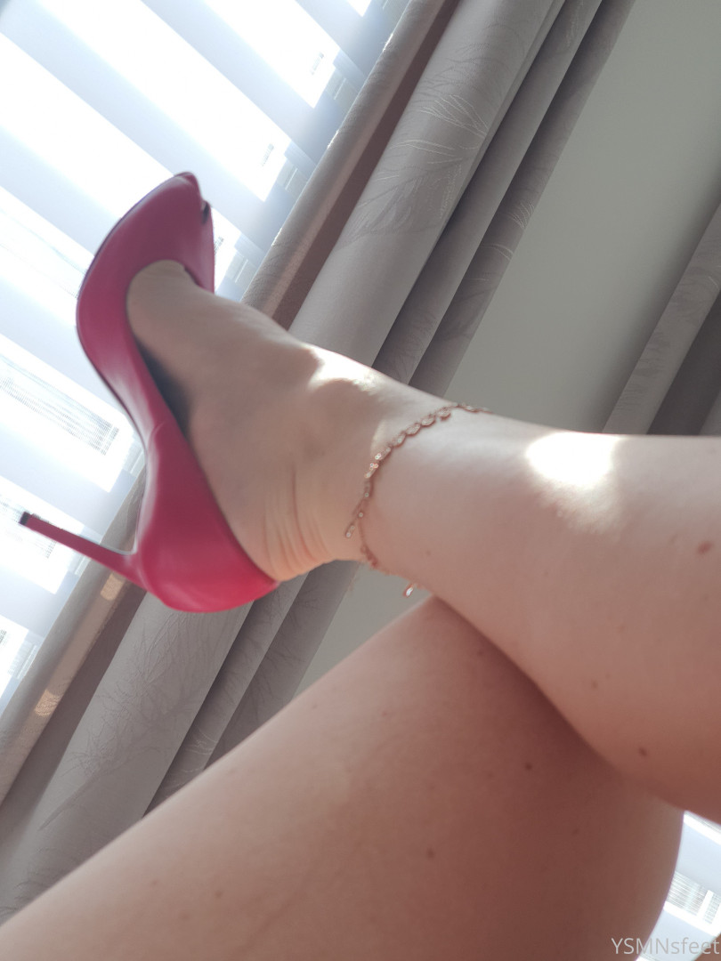 Photo by deliciousdutchfeet published on January 14,2024 23:21:54 - BestThots