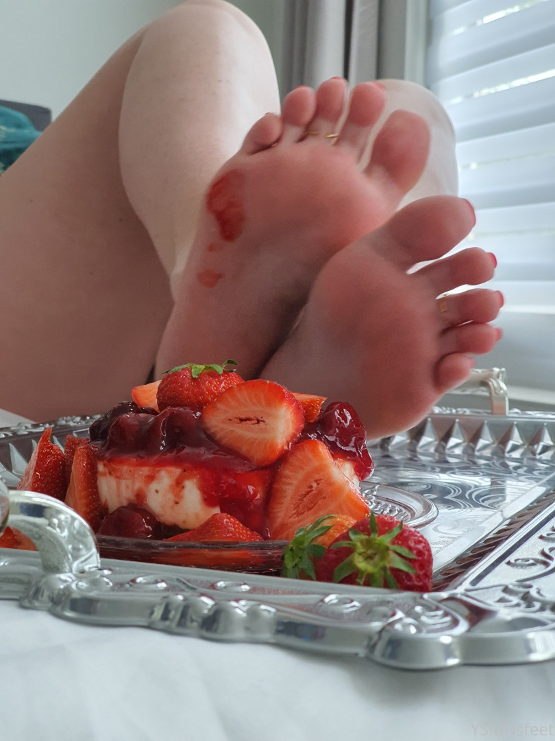 Photo by deliciousdutchfeet published on January 14,2024 23:22:12 - BestThots