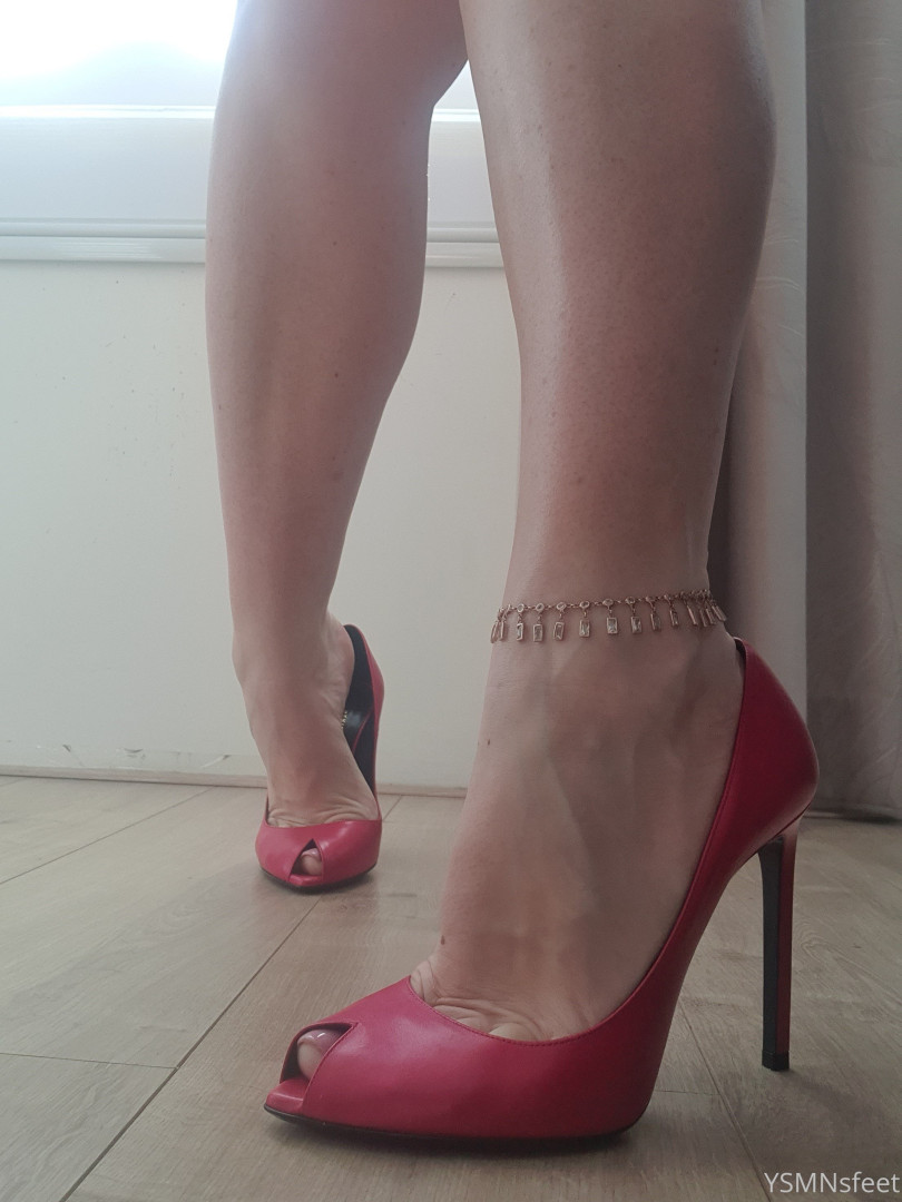 Photo by deliciousdutchfeet published on January 14,2024 23:40:29 - BestThots