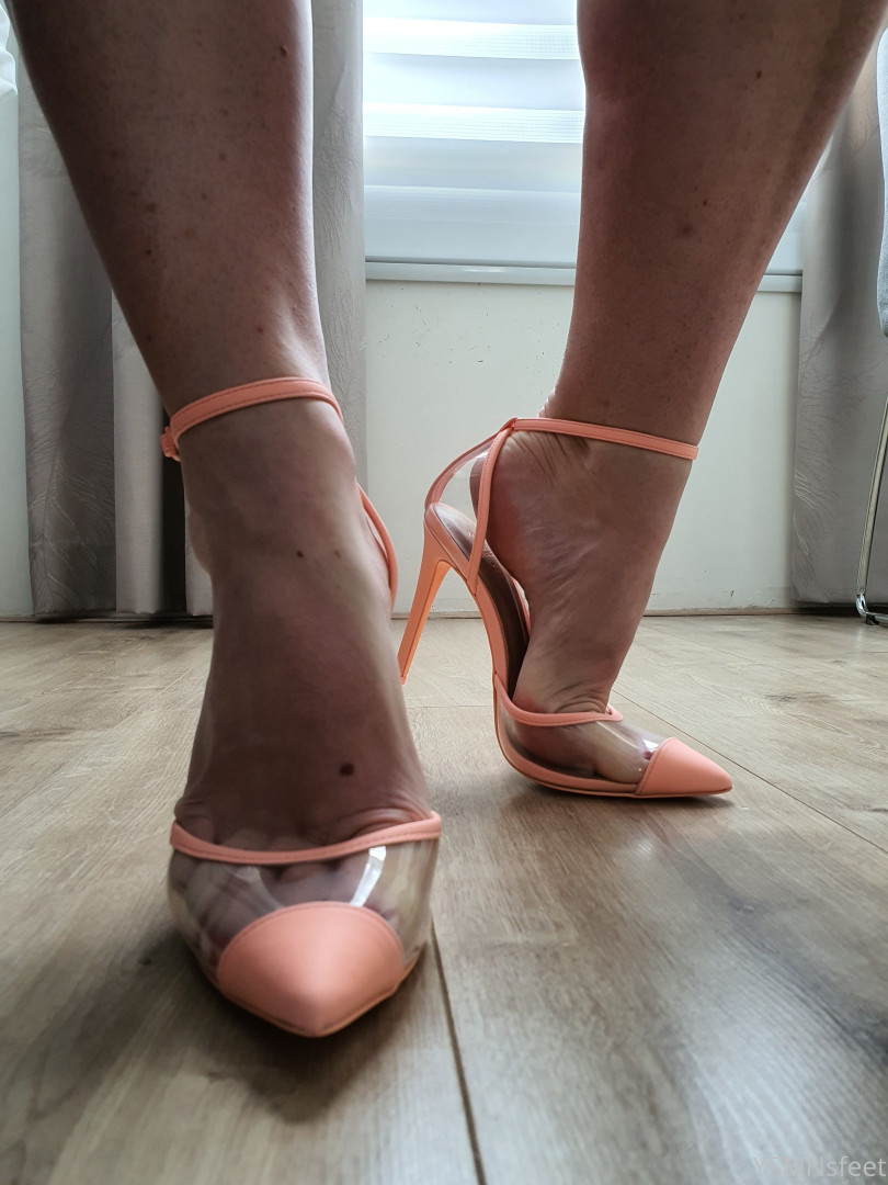 Photo by deliciousdutchfeet published on January 14,2024 23:40:38 - BestThots