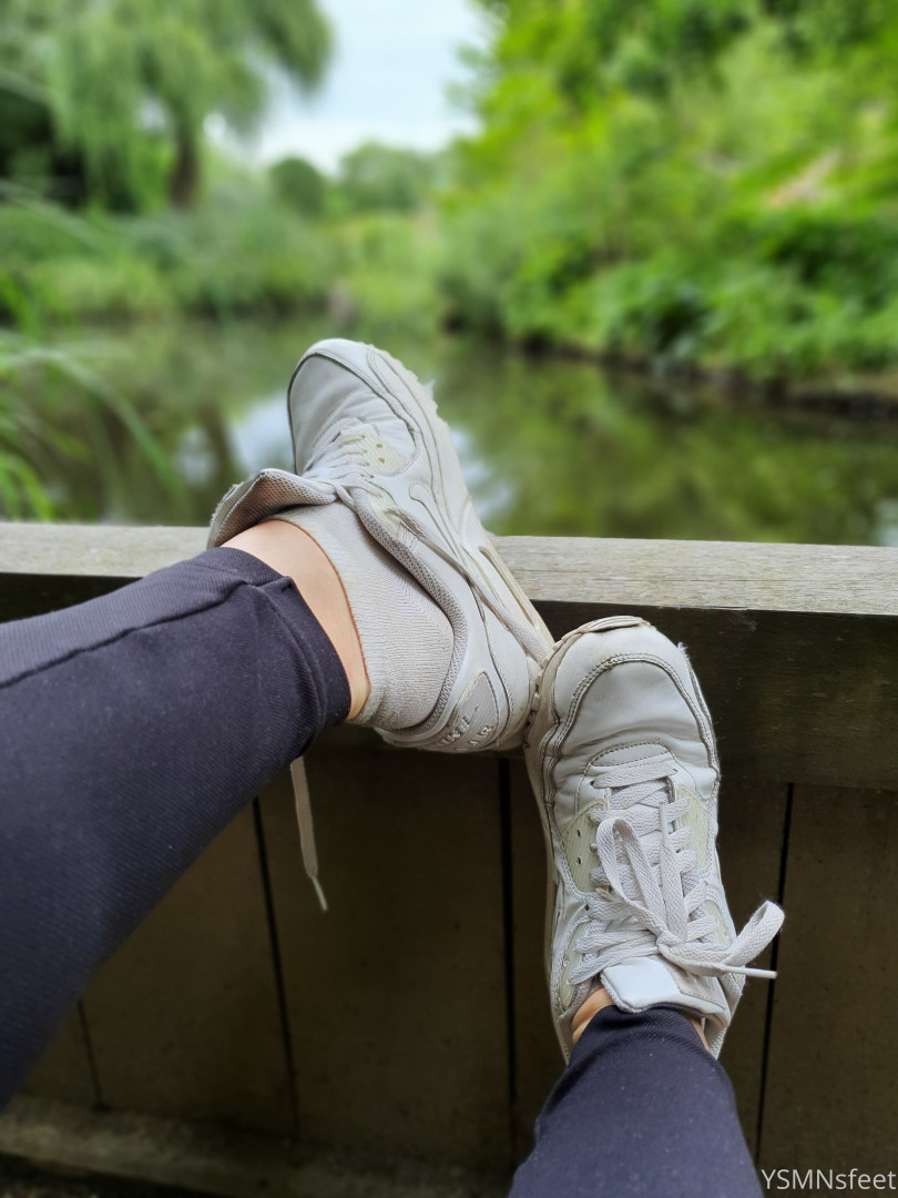 Photo by deliciousdutchfeet published on January 14,2024 23:41:17 - BestThots