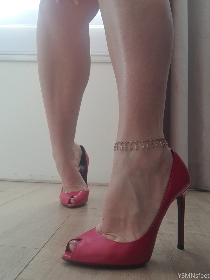 Photo by deliciousdutchfeet published on January 14,2024 23:41:52 - BestThots