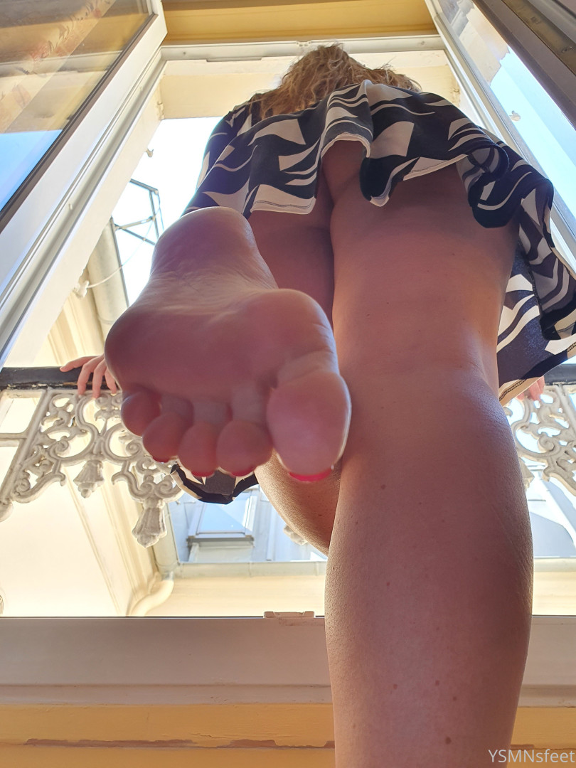 Photo by deliciousdutchfeet published on January 14,2024 23:41:58 - BestThots