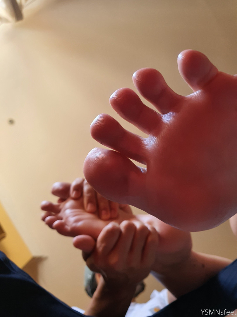 Photo by deliciousdutchfeet published on January 14,2024 23:42:20 - BestThots