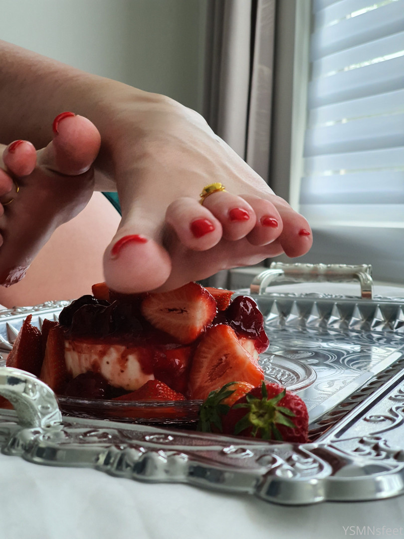 Photo by deliciousdutchfeet published on January 14,2024 23:45:30 - BestThots