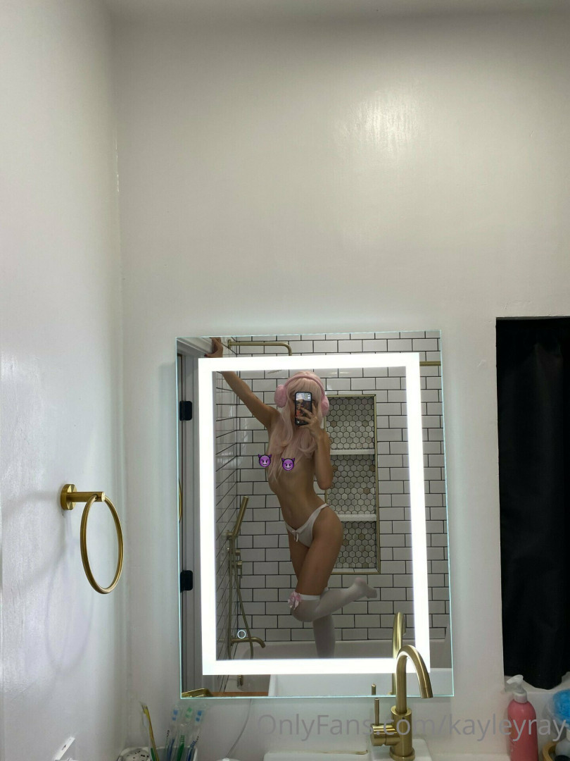 Photo by kayleyray published on October 17,2023 09:41:24 - BestThots