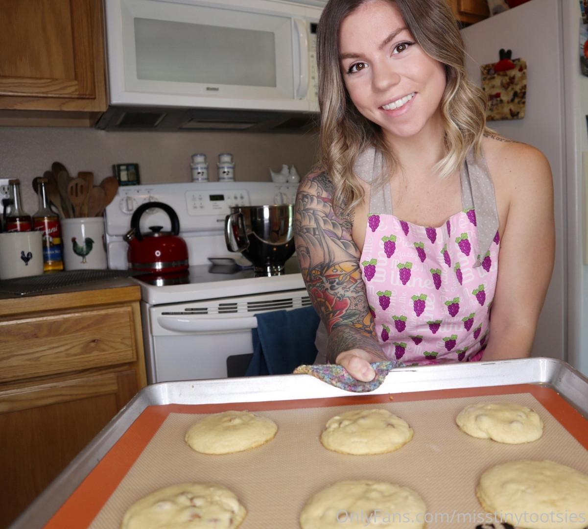 Photo by misstinytootsies published on June 7,2023 04:49:22 - BestThots