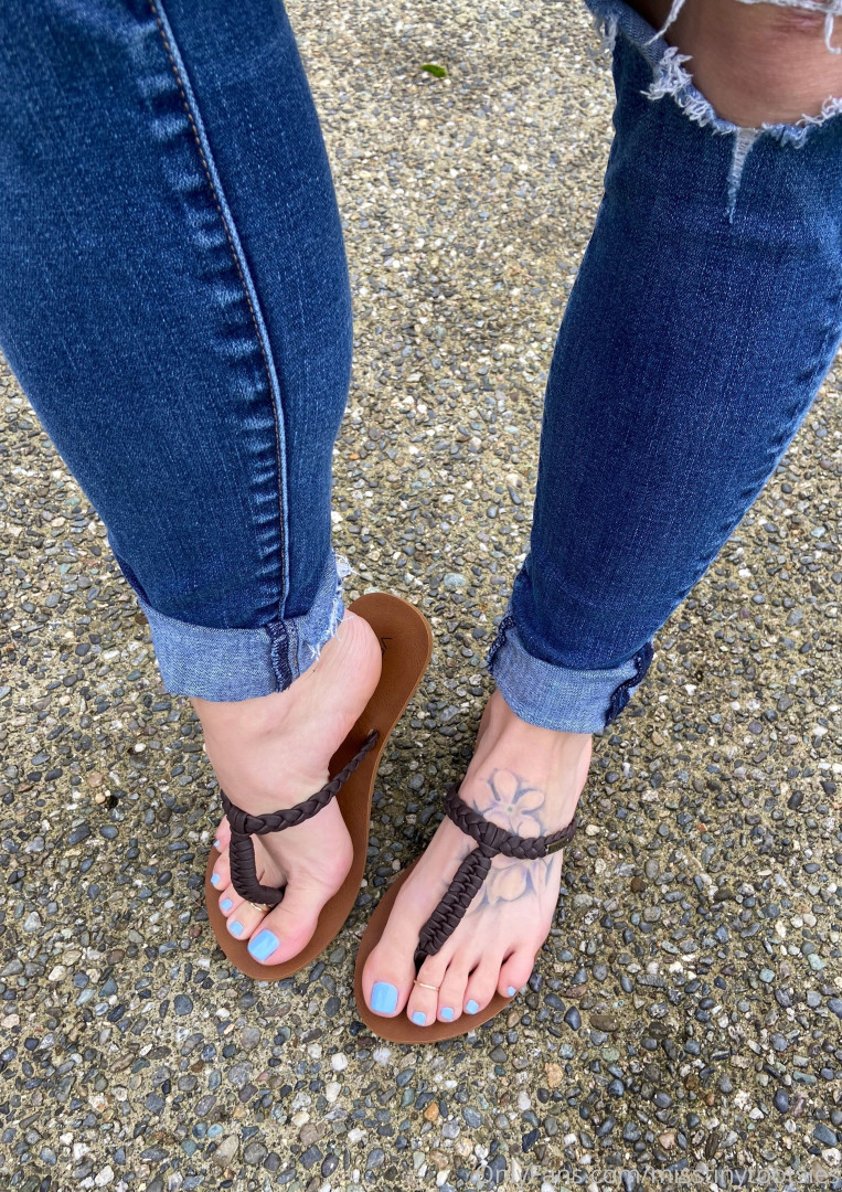 Photo by misstinytootsies published on June 7,2023 04:50:15 - BestThots