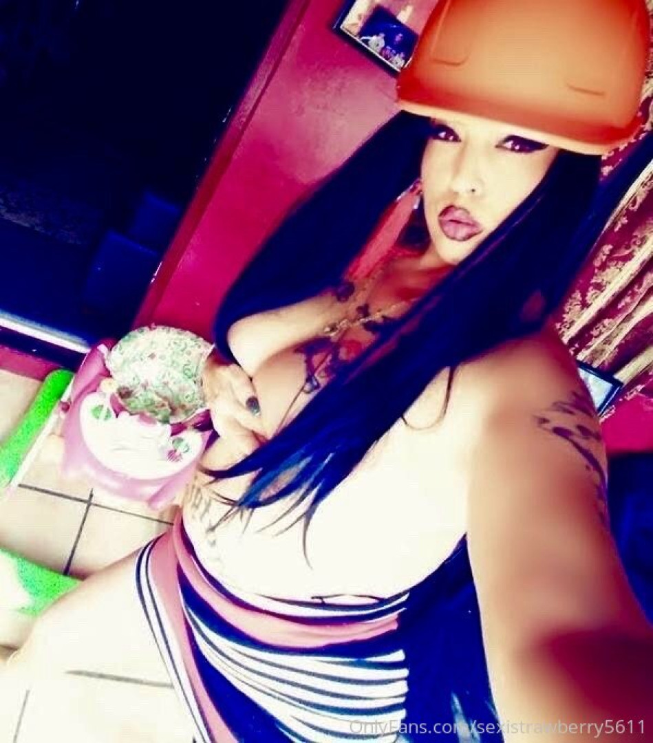 Photo by sexistrawberry5611 published on October 11,2023 17:05:08 - BestThots