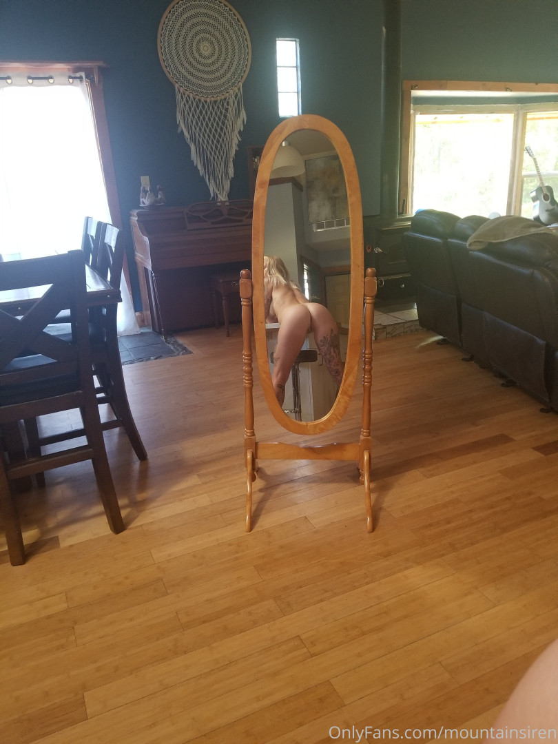 Photo by mountainsiren published on October 16,2023 06:54:12 - BestThots