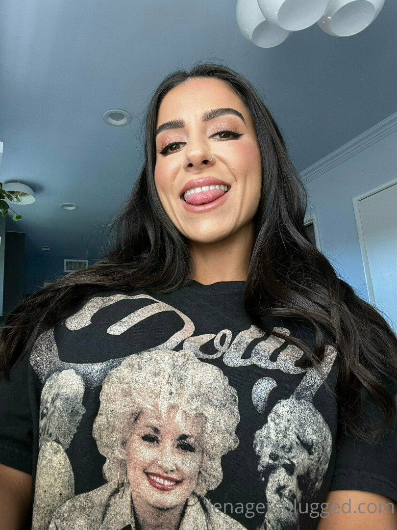 Photo by lenatheplug published on August 27,2023 13:53:47 - BestThots