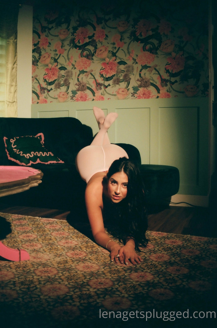 Photo by lenatheplug published on August 27,2023 14:03:59 - BestThots