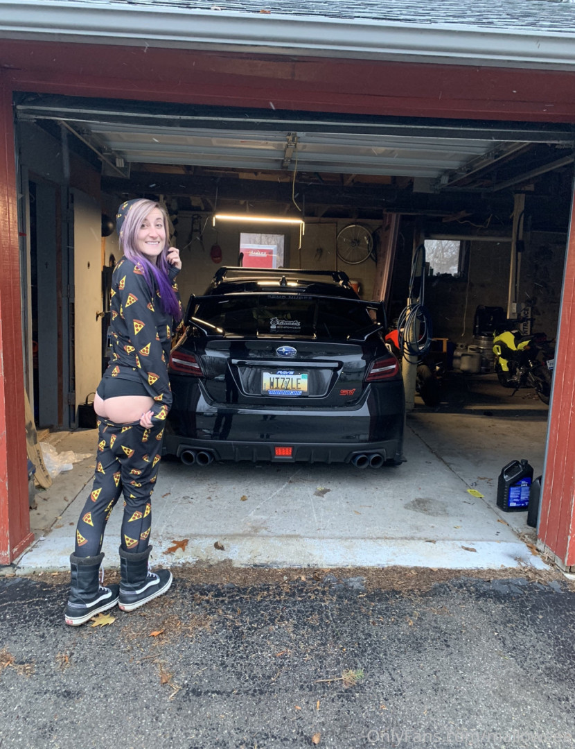 Photo by malloweee published on October 13,2023 05:24:36 - BestThots