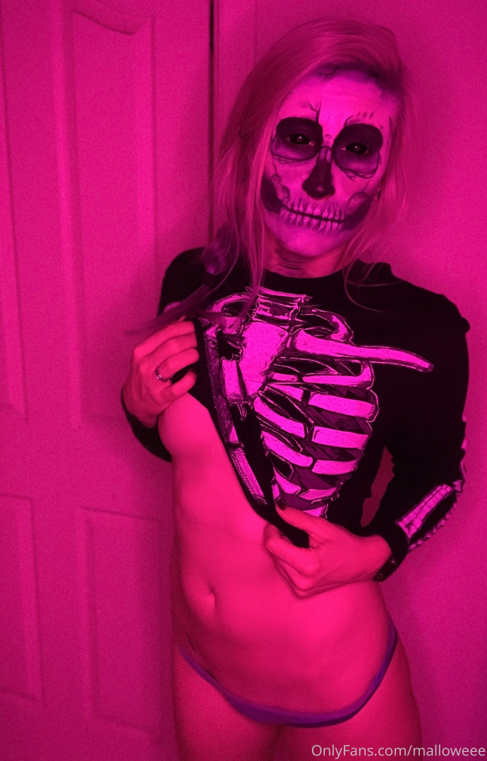 Photo by malloweee published on October 13,2023 06:13:09 - BestThots
