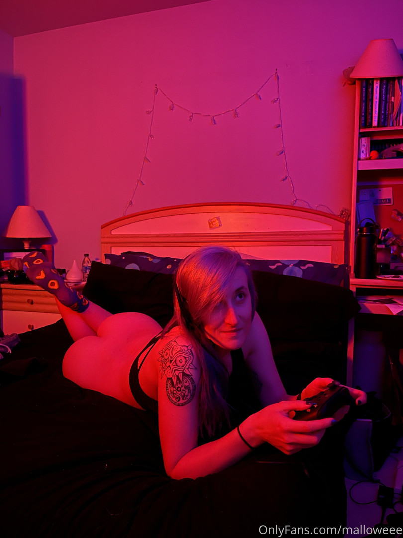 Photo by malloweee published on October 13,2023 08:44:44 - BestThots