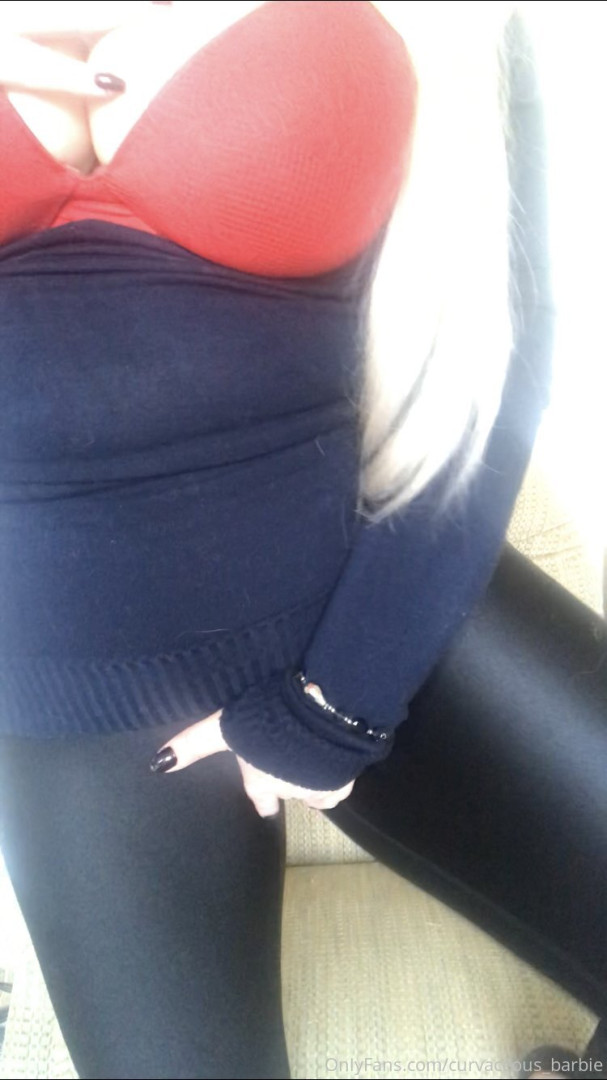 Photo by curvaceous_barbie published on October 12,2023 20:15:25 - BestThots