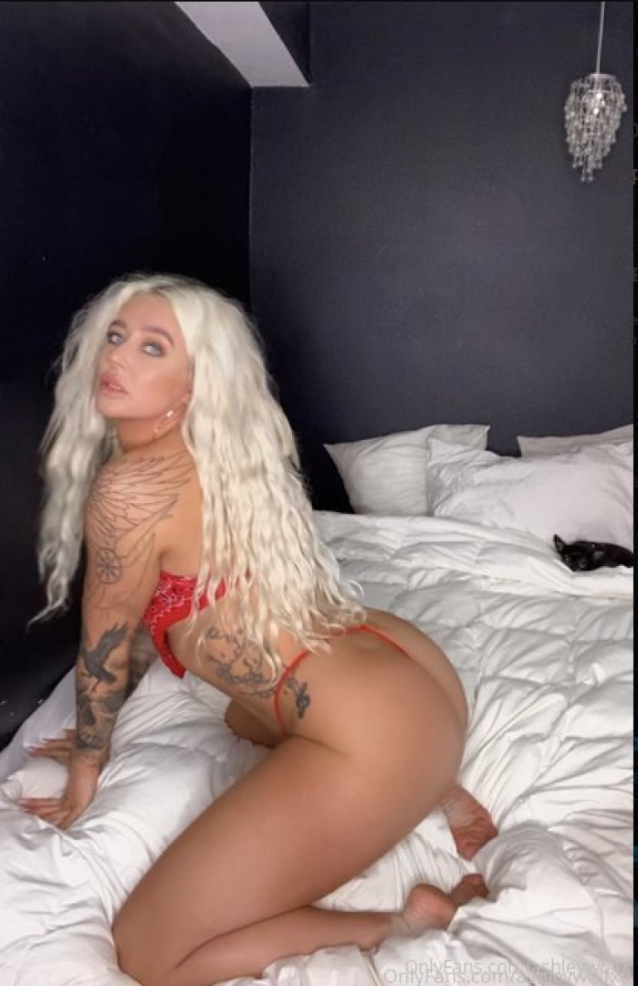 Photo by ashleywolfx published on November 24,2023 08:54:33 - BestThots