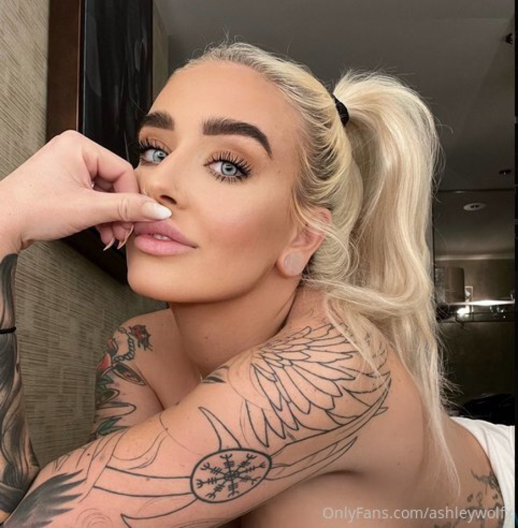 Photo by ashleywolfx published on November 24,2023 08:54:36 - BestThots