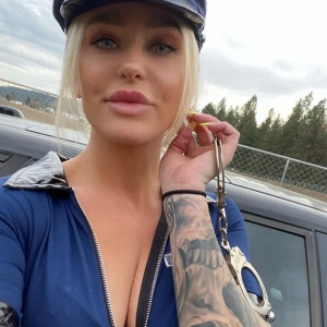 ashleywolfx #8599359