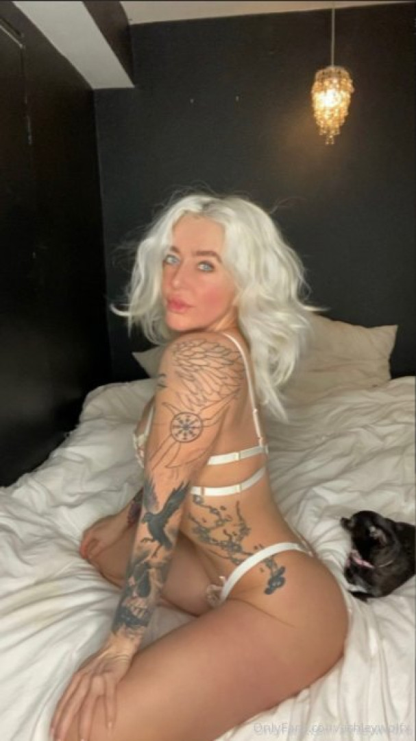Photo by ashleywolfx published on November 24,2023 08:54:42 - BestThots