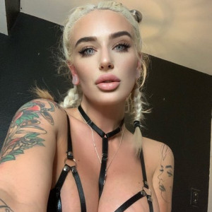 ashleywolfx #8599372
