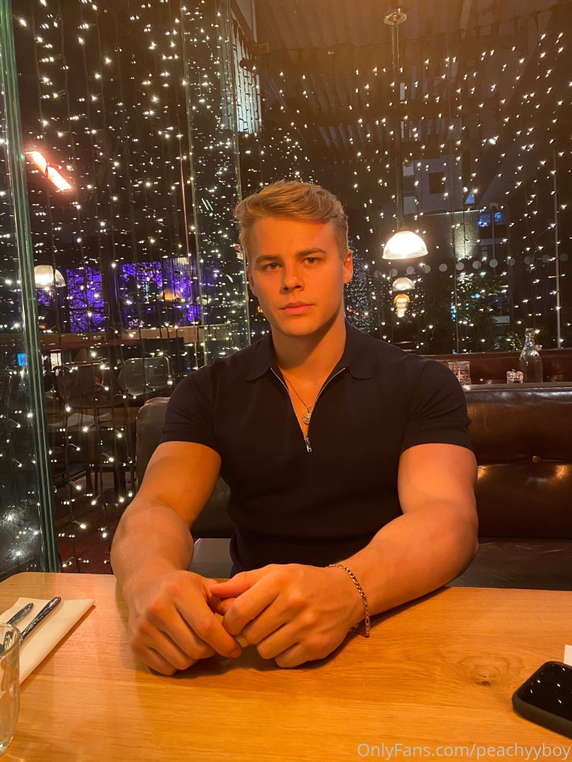 Photo by peachyyboy published on June 15,2023 07:43:49 - BestThots