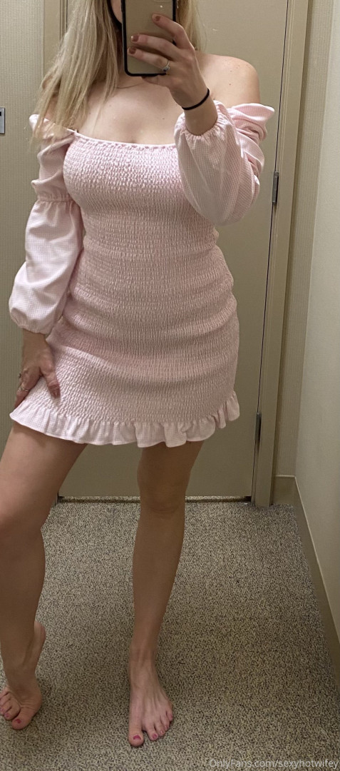 Photo by hotwife-kate published on June 13,2023 23:38:57 - BestThots