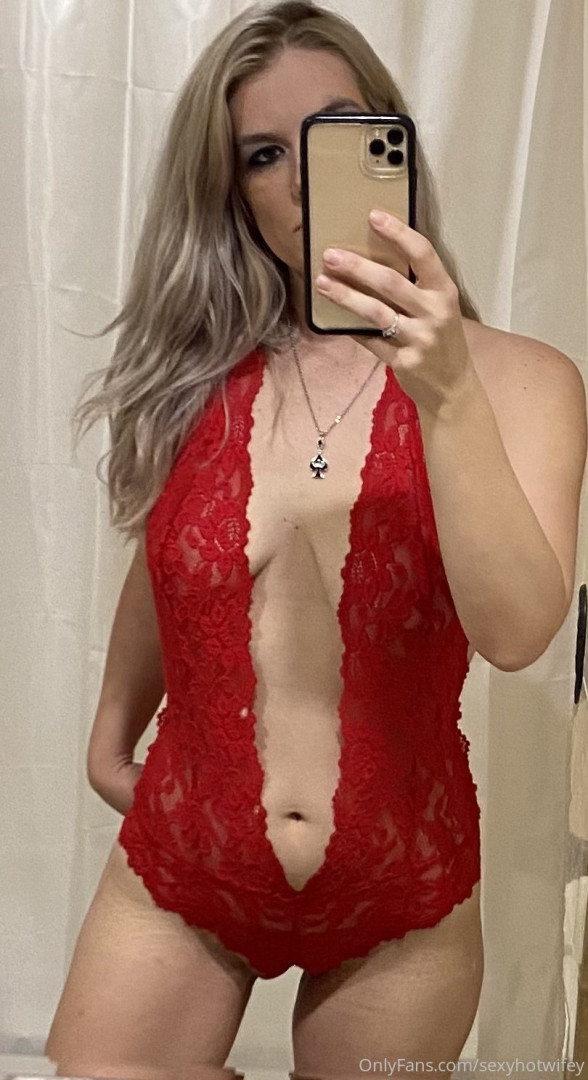 Photo by hotwife-kate published on June 13,2023 23:46:20 - BestThots