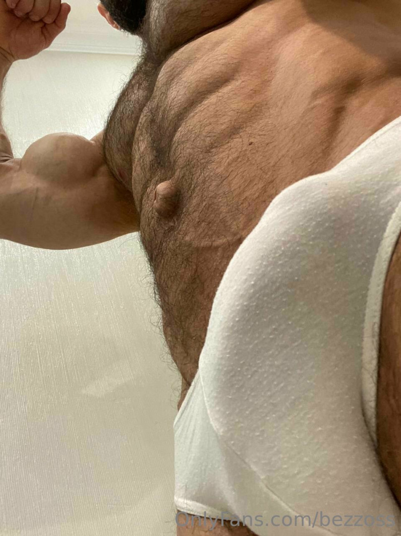 Photo by bezzoss published on December 10,2023 21:49:21 - BestThots