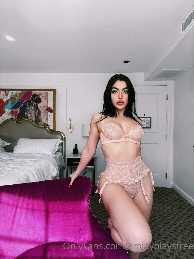 Photo by emjayplaysfree published on July 31,2023 08:09:42 - BestThots