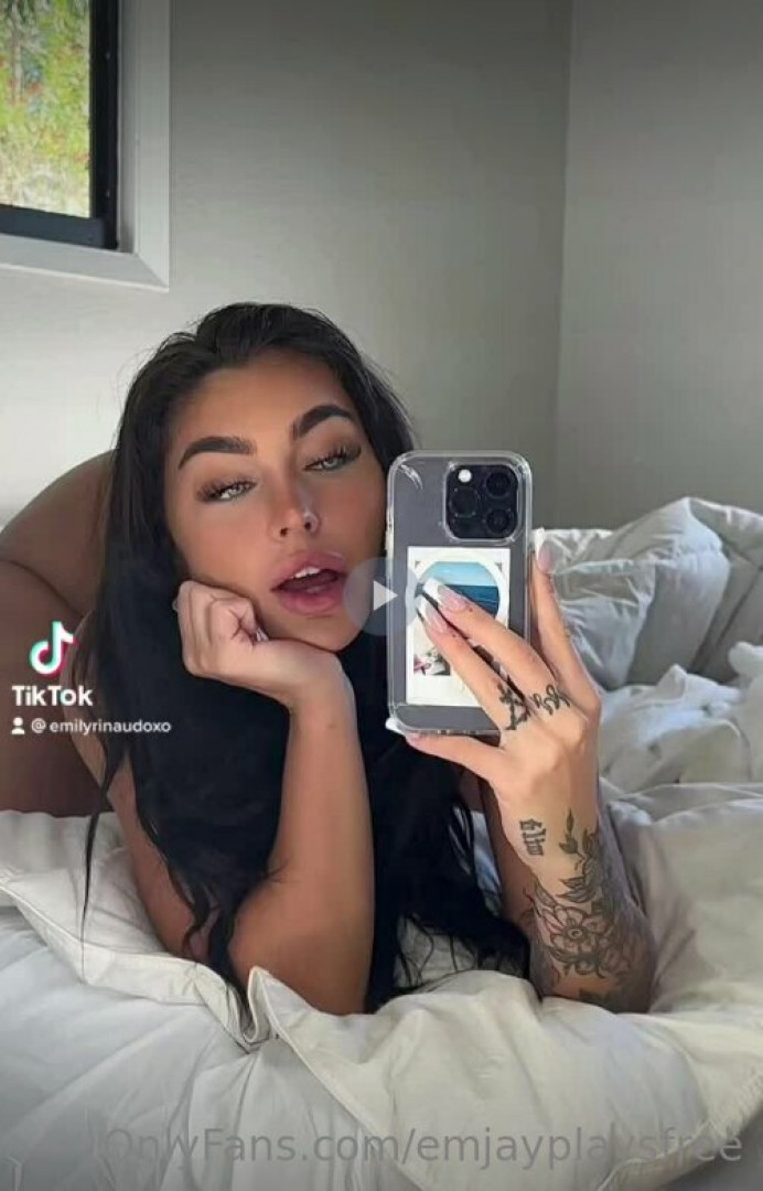 Photo by emjayplaysfree published on July 31,2023 08:10:58 - BestThots